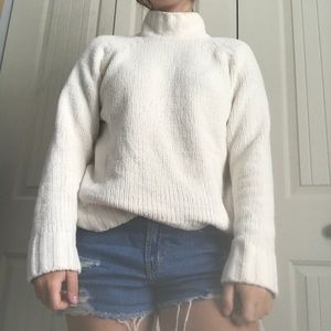 White chunky sweater